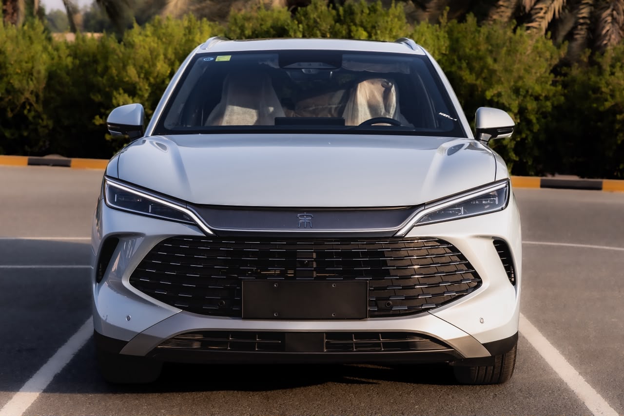 BYD Song L DM-i 2025 Silver Grey – front view