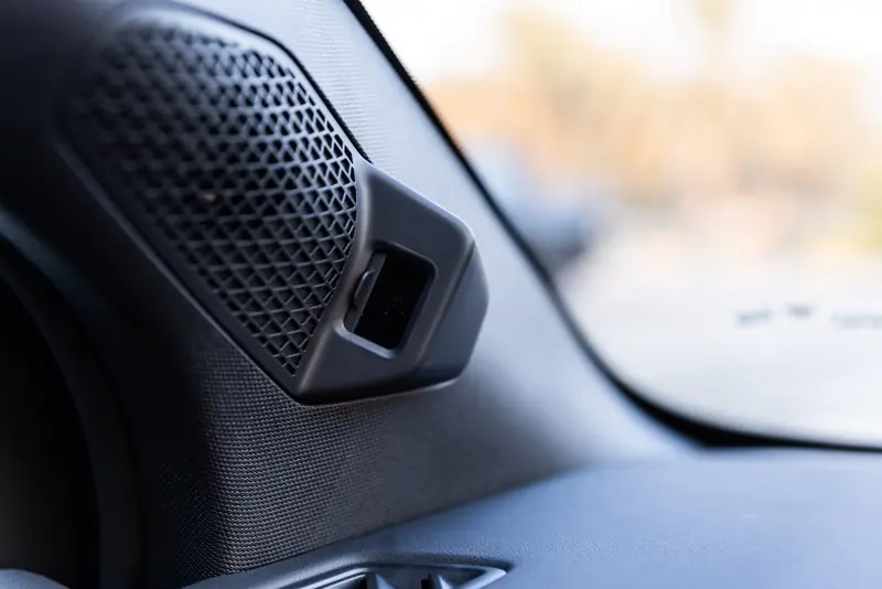 BYD Song L DM-i 2025 – cabin speaker detail