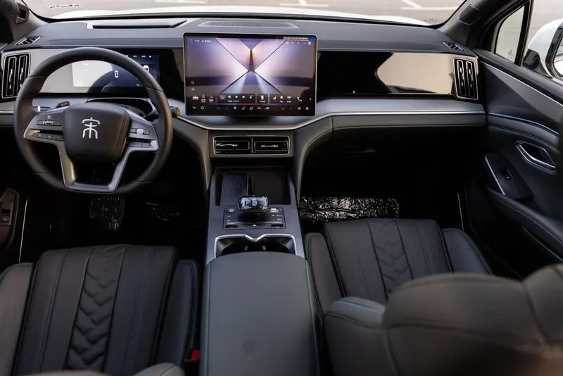 BYD Song L DM-i 2025 – full Black cabin view