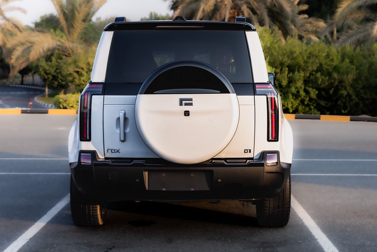ROX 01 2026 Polar White / Amber – 7 Seats – rear view with external spare wheel