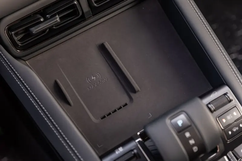 BYD Leopard 5 Ultra 2026 Sand with Black interior - photo 7