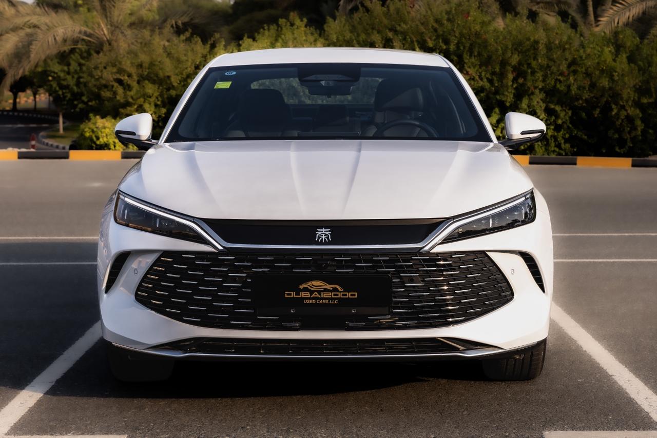 BYD Qin L DM-i 2025 White – front view