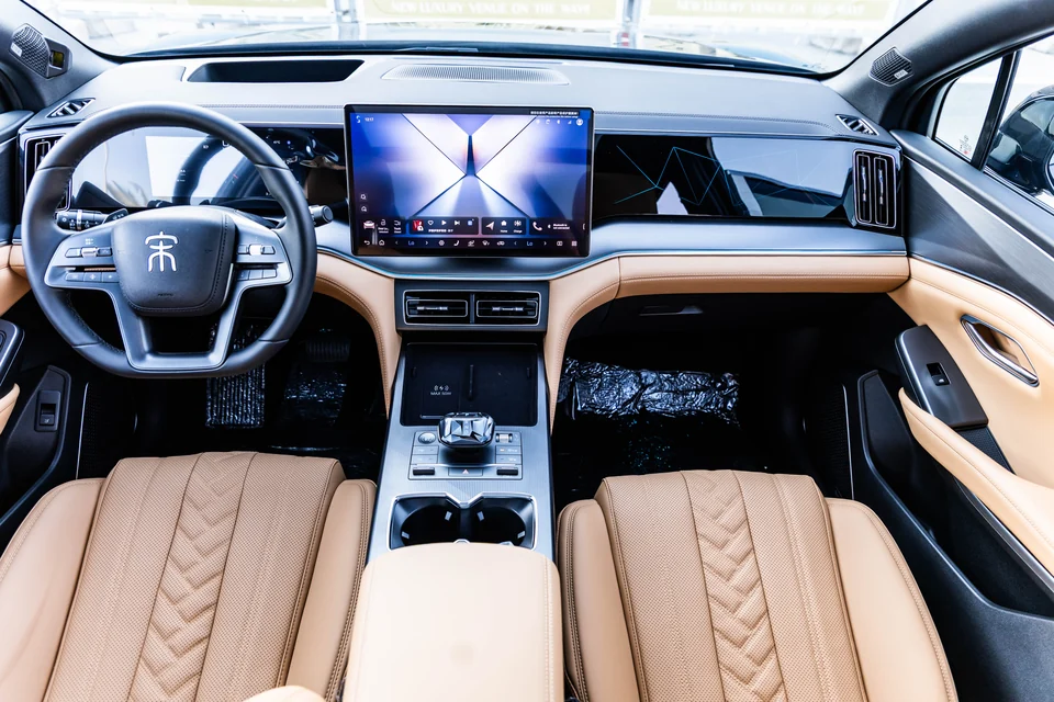 بي واي دي سونج L DM-i 2025 رمادي - صورة 17
