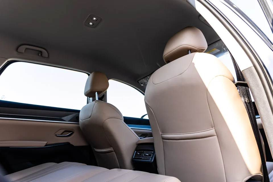 بي واي دي سونج برو DM-i 2025 أبيض - صورة 12