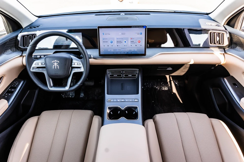 بي واي دي سونج برو DM-i 2025 أبيض - صورة 14