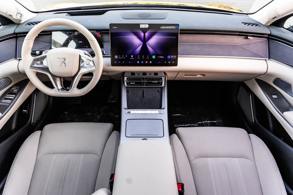 بي واي دي هان L 2025 فضي - صورة 19