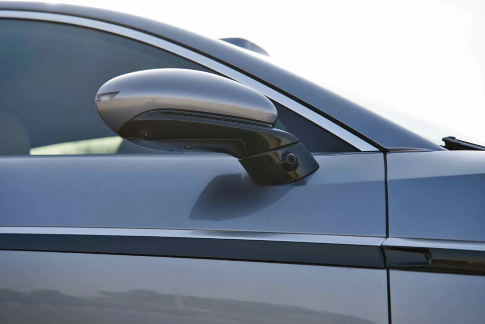 بي واي دي هان L 2025 فضي - صورة 32