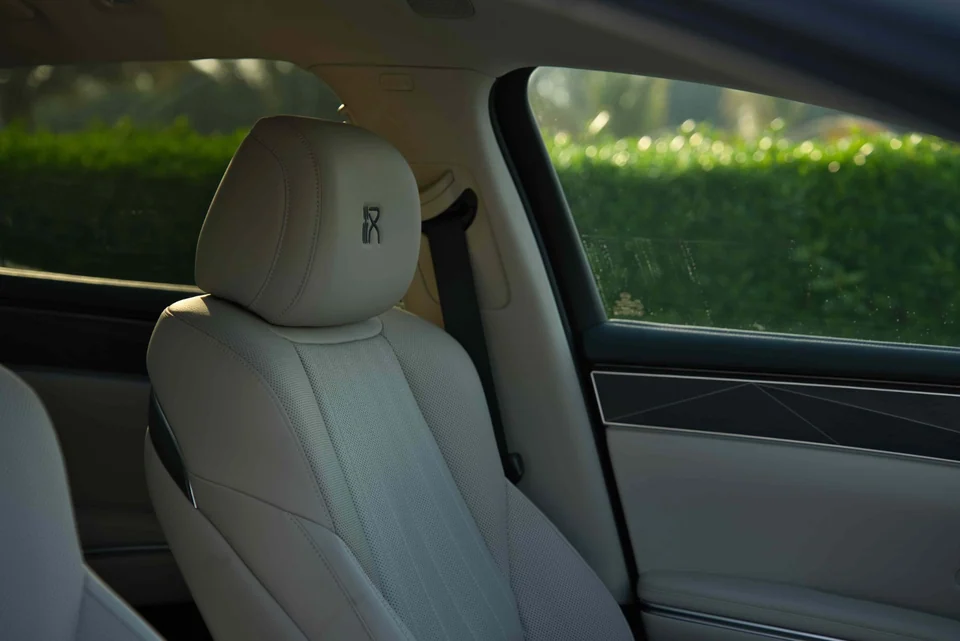 بي واي دي هان L 2025 فضي - صورة 55