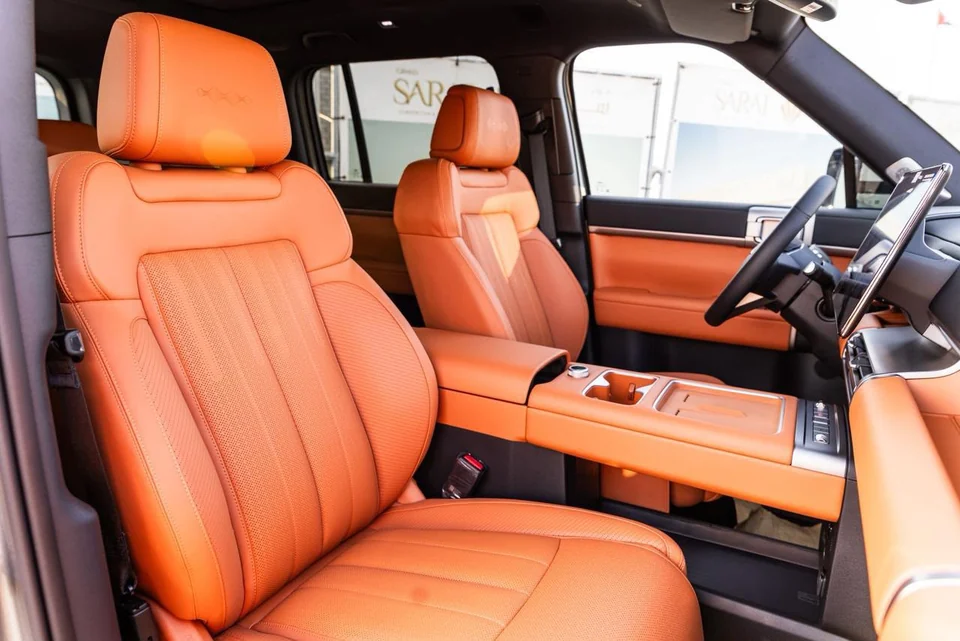 BYD Leopard 7 2026 – Blue / Tan – Tan front seats