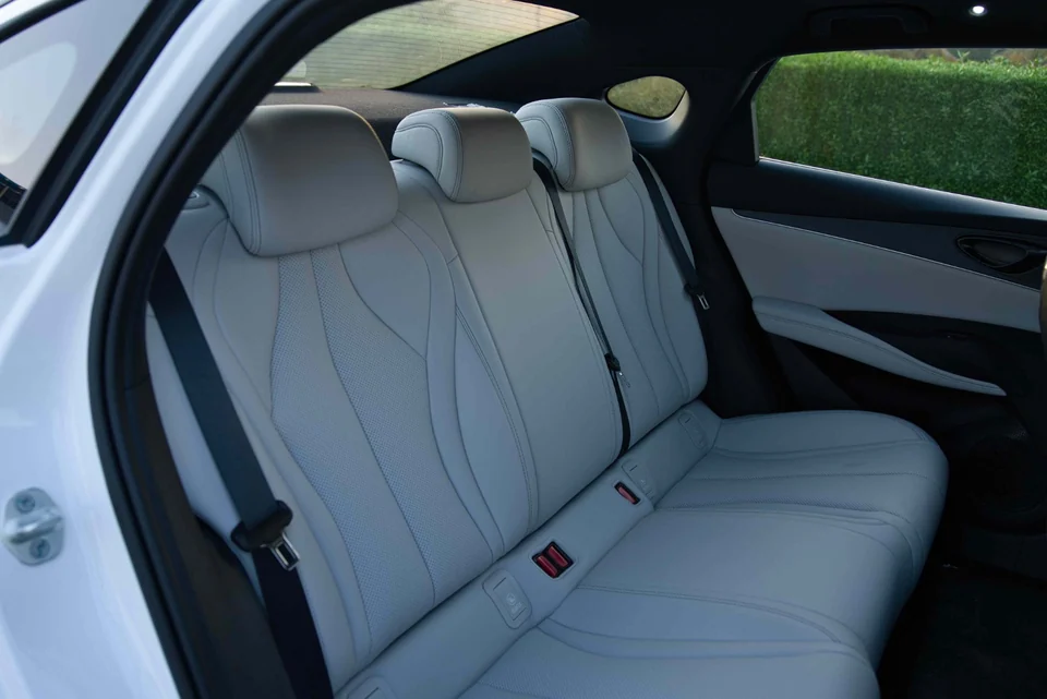 BYD Seal 06 2025 White - photo 9