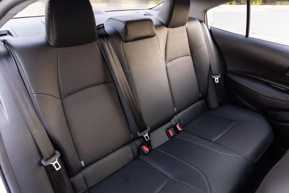 Toyota Corolla Hybrid 2025 White - photo 13