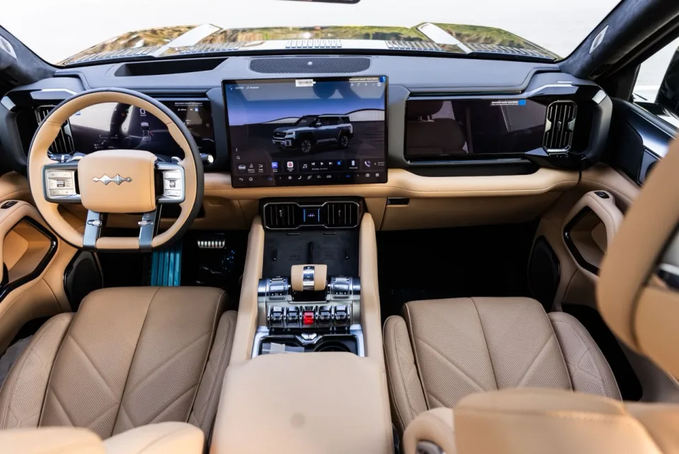 BYD LEOPARD 8 Flagship 2026 2026 Dubai 2000 Cars