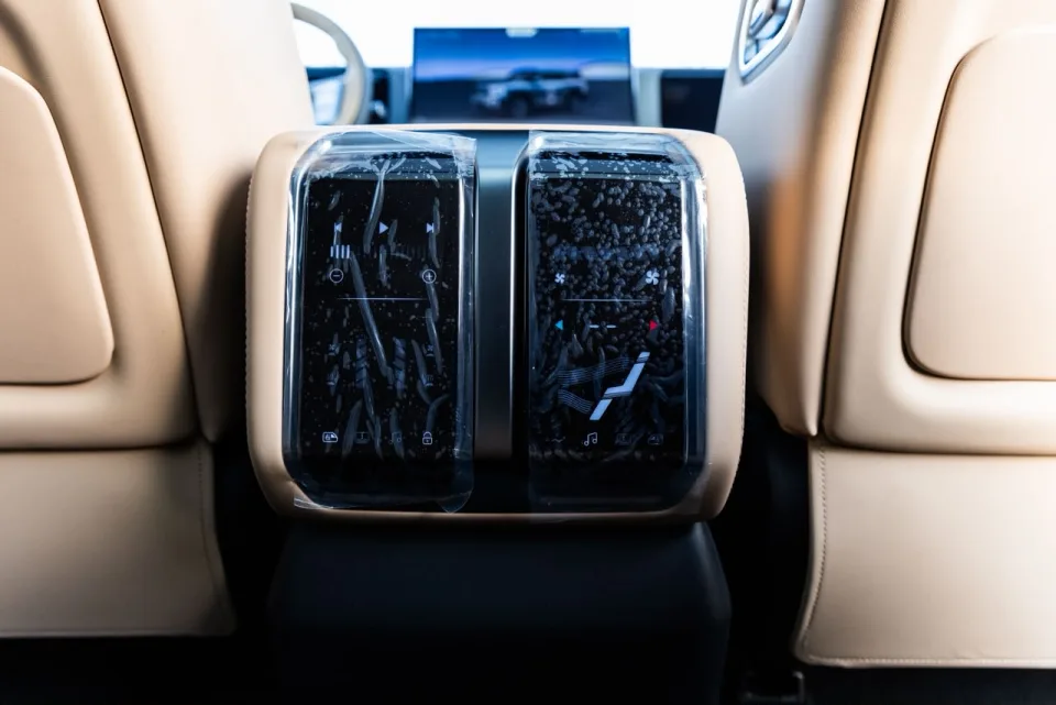 BYD LEOPARD 8 Flagship Black 2026 Dubai 2000 Cars